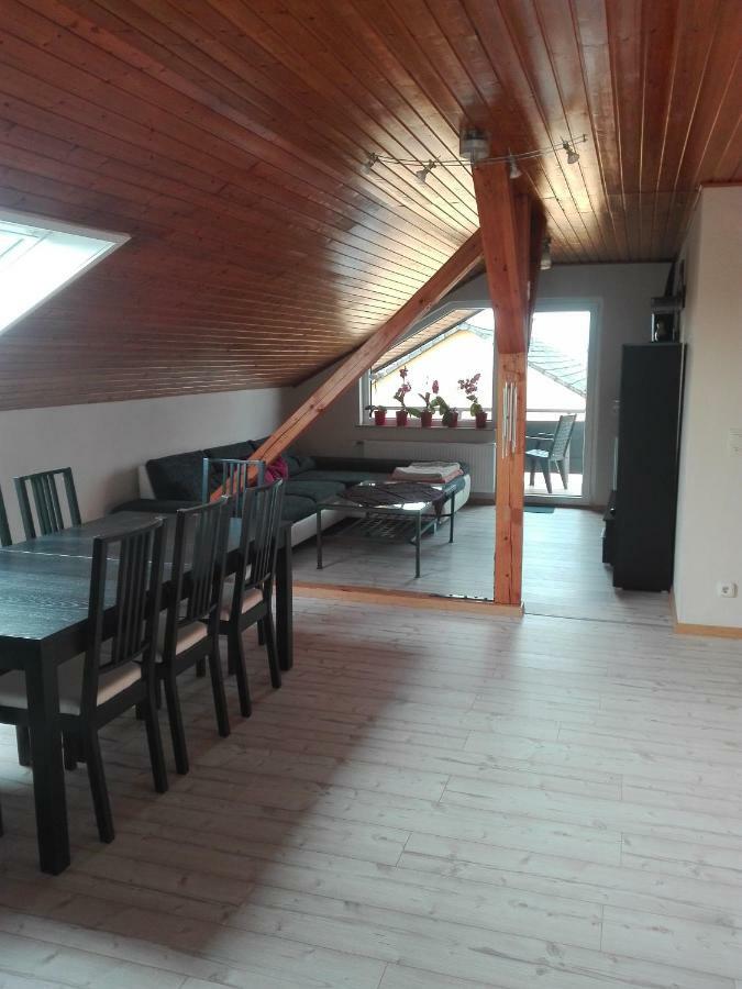 Obere Ferienwohnung Asshoff Zwischen Odenwald, Taubertal Und Bauland Berolzheim Luaran gambar